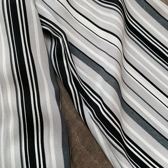 W5 Anthropologie striped blouse SZS - Picture 2 of 4